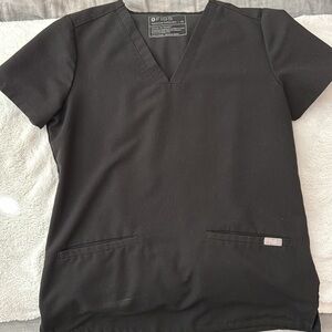 Figs technical collection scrub top